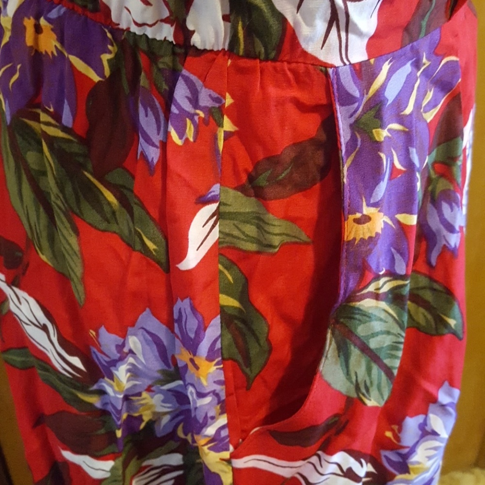 Red Romper - Picture 4 of 4